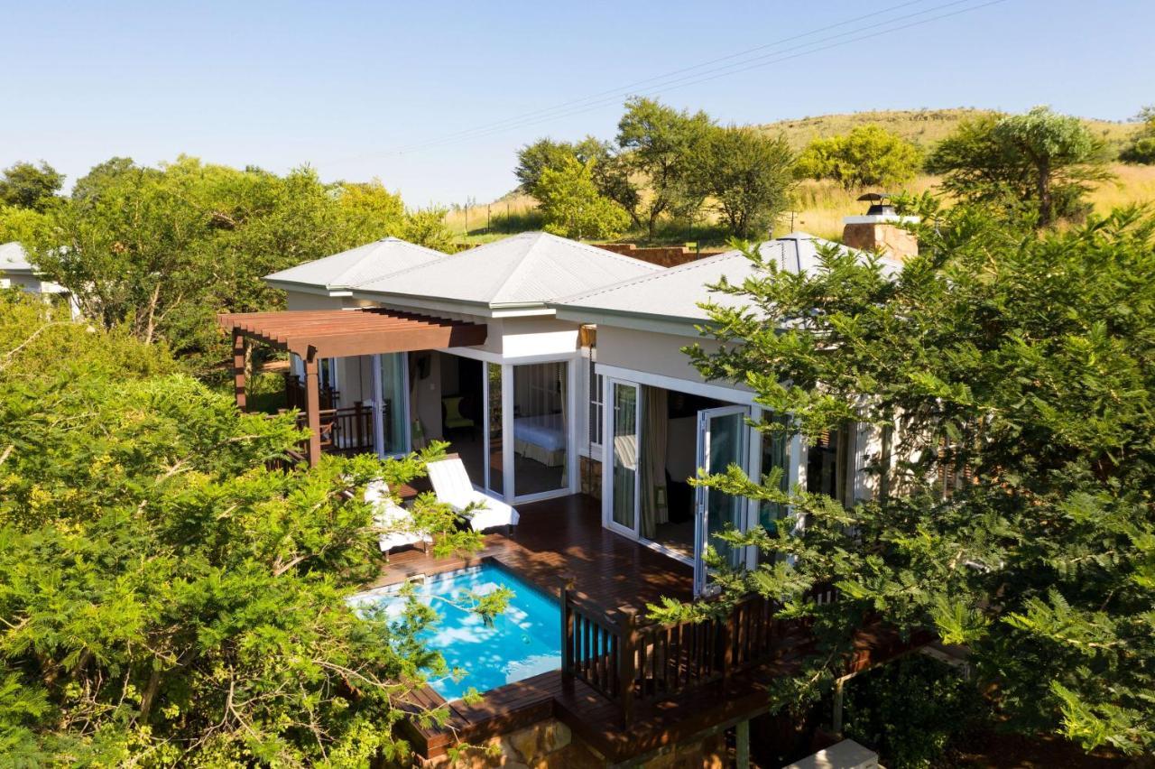 Mount Grace Hotel & Spa Magaliesburg Dış mekan fotoğraf A private villa at the resort