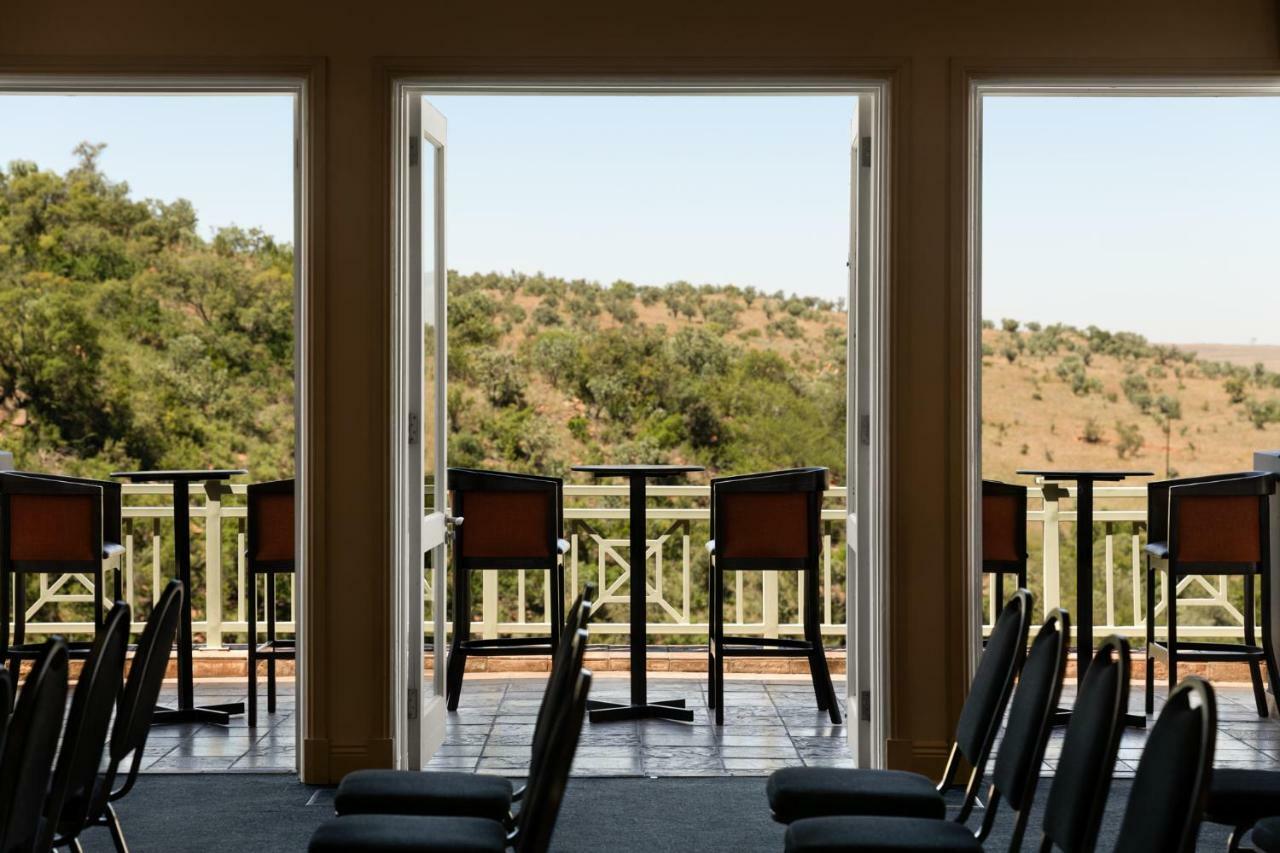 Mount Grace Hotel & Spa Magaliesburg Dış mekan fotoğraf The view from the conference room